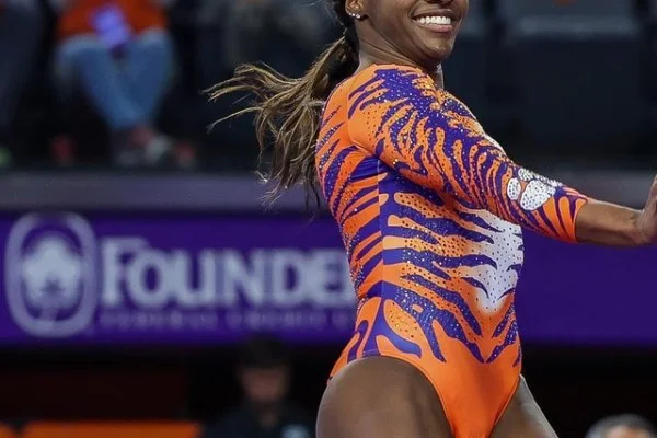 欧联杯联赛阶段罗马对阵热刺迪巴拉与麦迪逊中场核心对决分析
